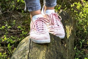 Suavs Shoes Care: How to Wash and Maintain Their Unique Look