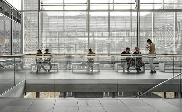 How to Clean Museum Glass: Expert Techniques from a Professional Cleaning Lady! 2 How Museum Glass Differs from Regular Glass