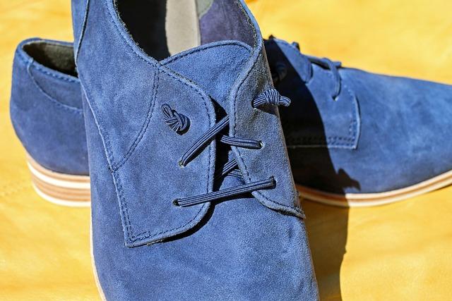 Shoe Maintenance: How to Clean Shoes at Home for a Fresh Look! 7 Tips and Tricks for Properly Cleaning Suede Shoes