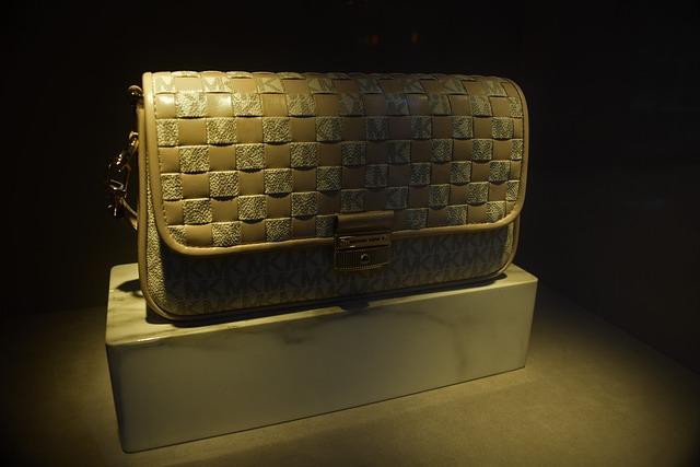 Luxury Bag Care: How Much Does Gucci Charge to Clean a Bag? 8 The Benefits of Regularly Cleaning Your Gucci Bag