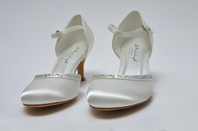 Satin Sparkle: How Do You Clean White Satin Shoes for Brilliance! 6 Tips for Maintaining the Sparkle of Your Satin Shoes