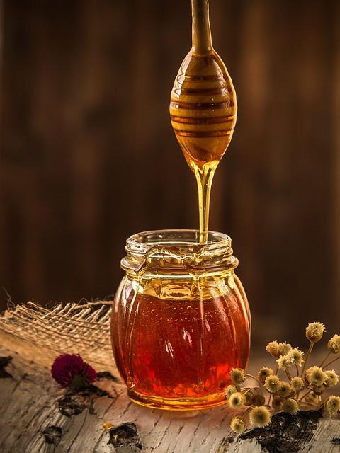 Expert Guide: How to Clean up Honey Professionally 3 Essential Tools and Supplies for Cleaning up Honey Spills