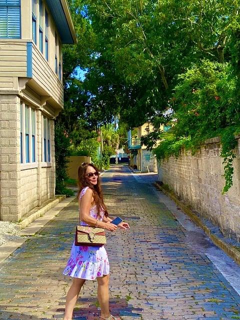 Luxury Bag Care: How Much Does Gucci Charge to Clean a Bag? 3 Gucci Bag Cleaning Services: A Closer Look at the Pricing