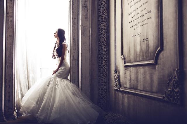 Do Dry Cleaners Clean Wedding Dresses? Discover the Truth! 2 Can Wedding Dresses Be Dry Cleaned?